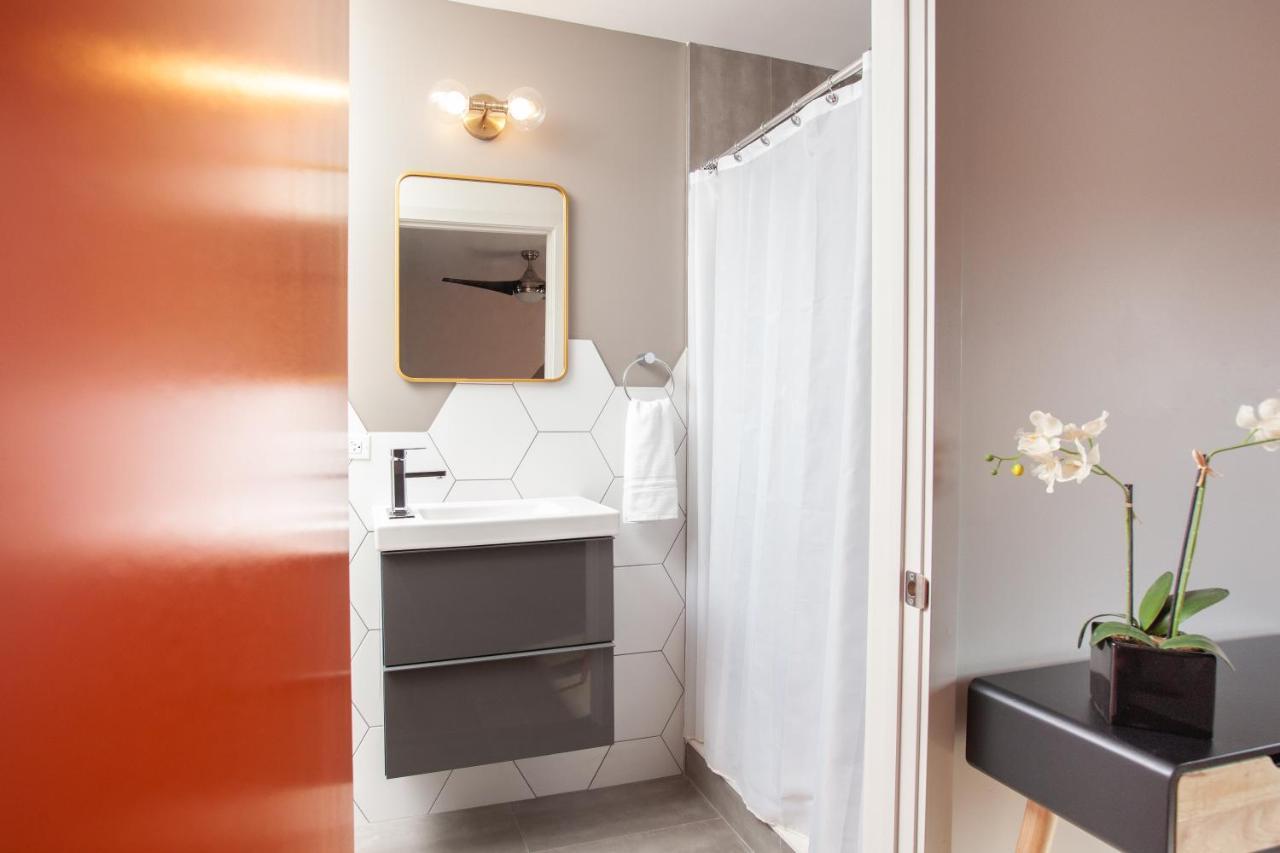 4411 Inn & Suites Мичиган Сити Экстерьер фото